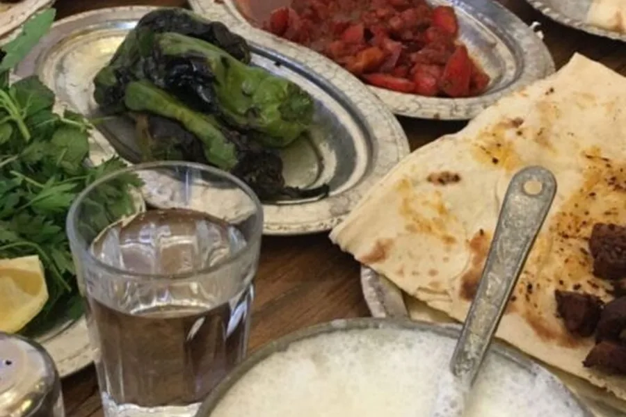 Sevgi Ciğer Salonu gerçek mekan görseli