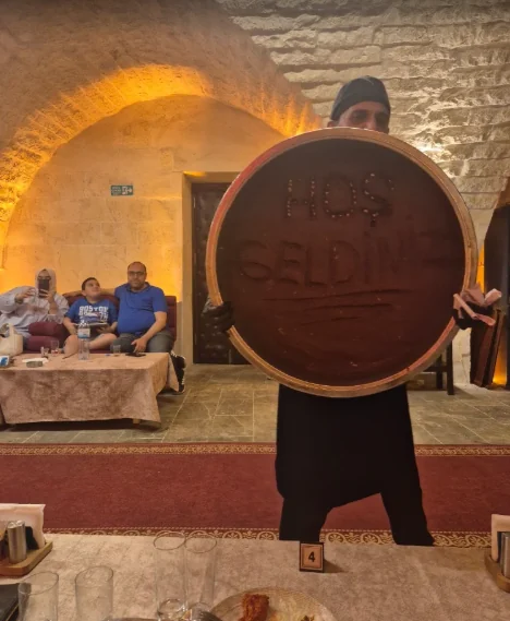 Abraham Sıra Gecesi hoş geldiniz gösterisi