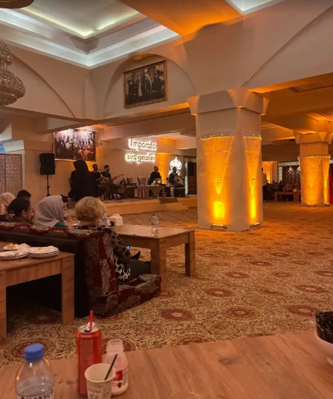 İmparator Sıra Gecesi salon genel görünümü